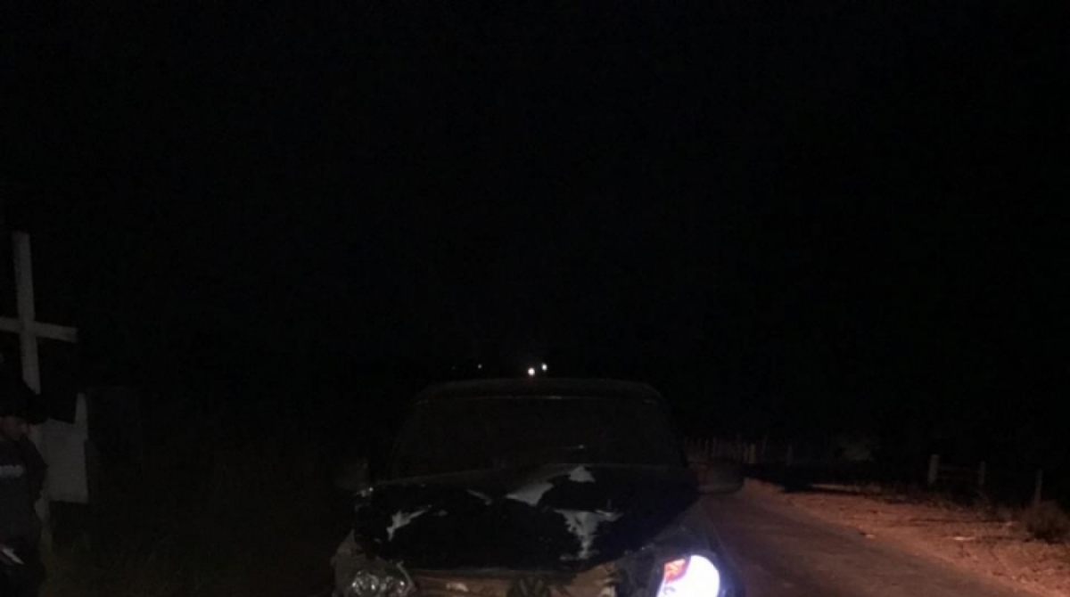 Acidente com a equipe do cantor Luan Santana. O veículo Amarok bateu na traseira da van em que o cantor estava 