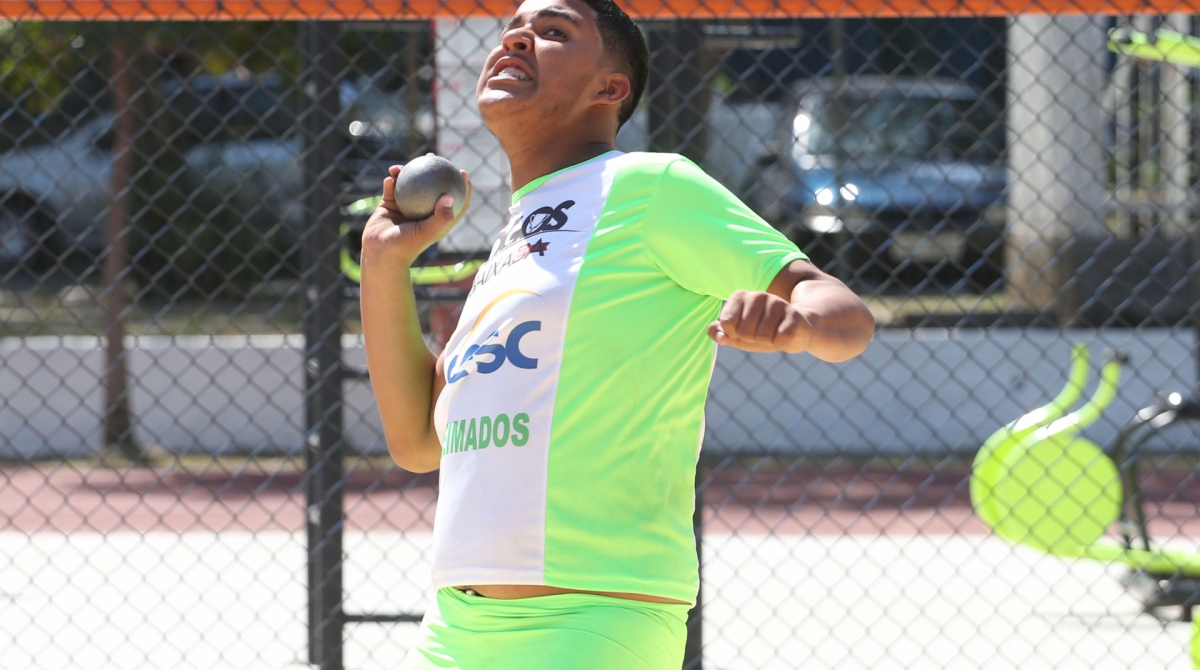 Rio,18/08/2019-NOVA IGUAÃU-BAIXADA-Comercial; XXII Jogos da Baixada, Arremesso de peso masculino sub 14. Na foto, JoÃ£o Victor .Foto: ClÃ©ber Mendes/AgÃªncia O Dia - ClÃ©ber Mendes