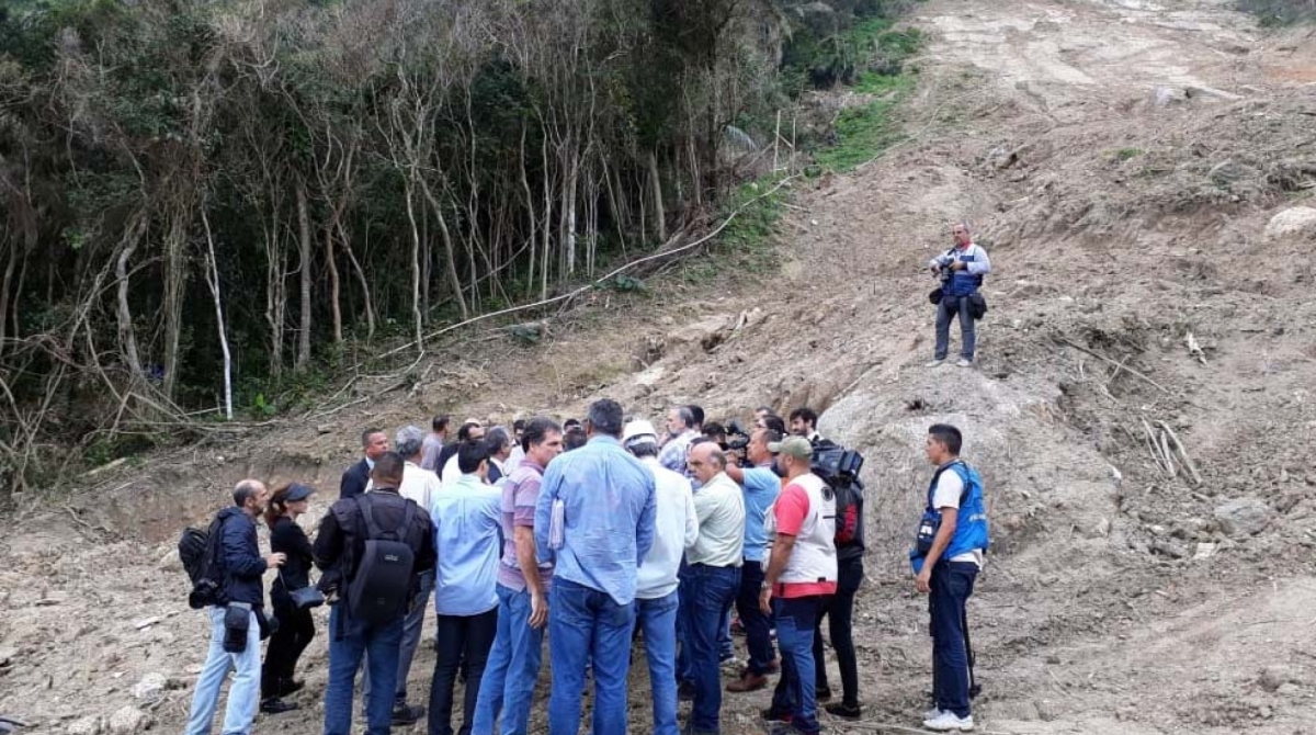 Técnicos avaliam segurança de operários e resultado das obras - Estefan Radovicz