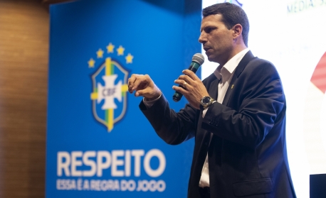 Antes tarde do que nunca