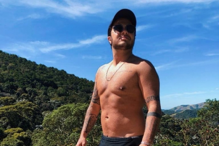 Thammy   - Reprodu&ccedil;&atilde;o dA internet 