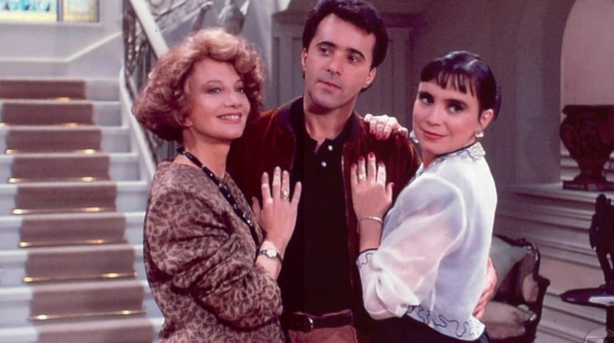 Laurinha e Maria do Carmo - Rainha da Sucata (1990)