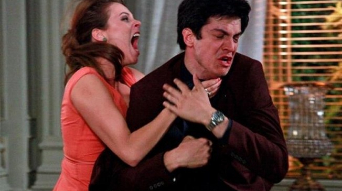 Paloma parte para cima de Félix - Amor à Vida (2014)