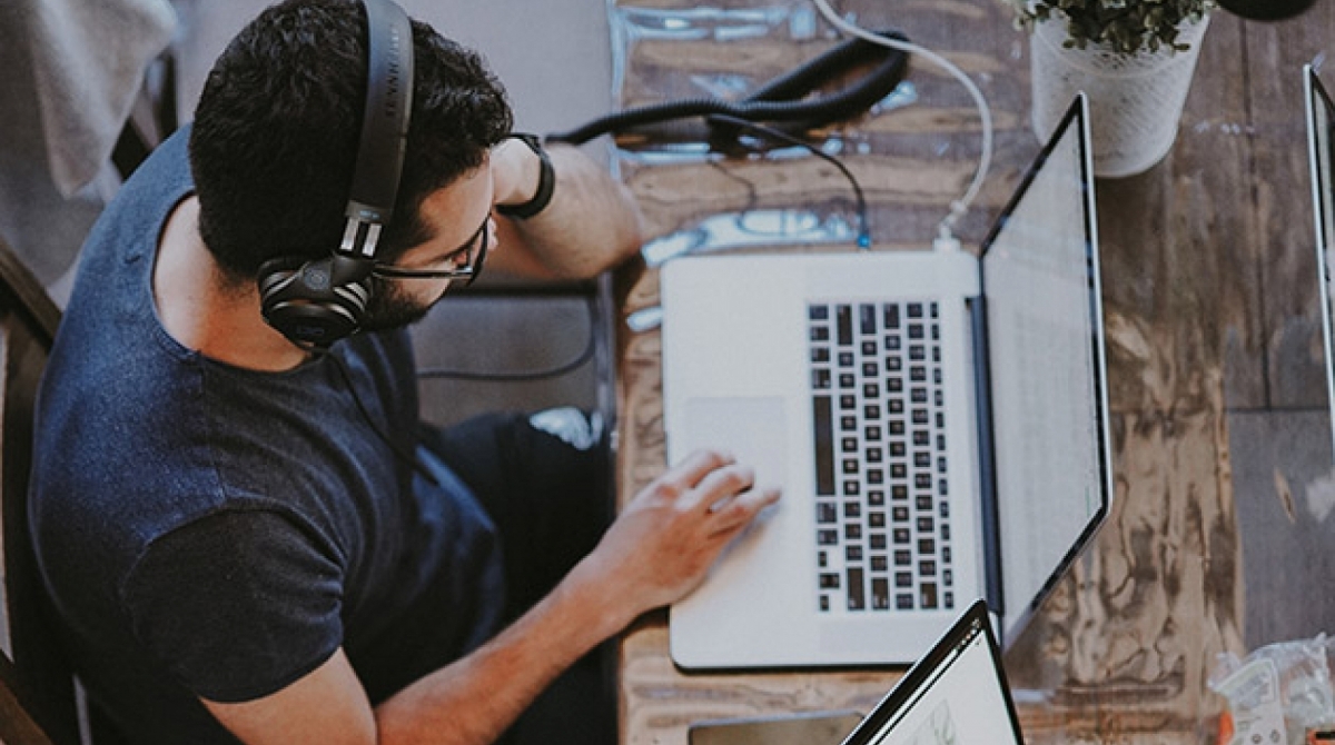 Somente no ano passado, 2.663.309 registros de microempreendedores individuais foram abertos no Brasil, 8,4% a mais do que em 2019 - Reprodu&ccedil;&atilde;o