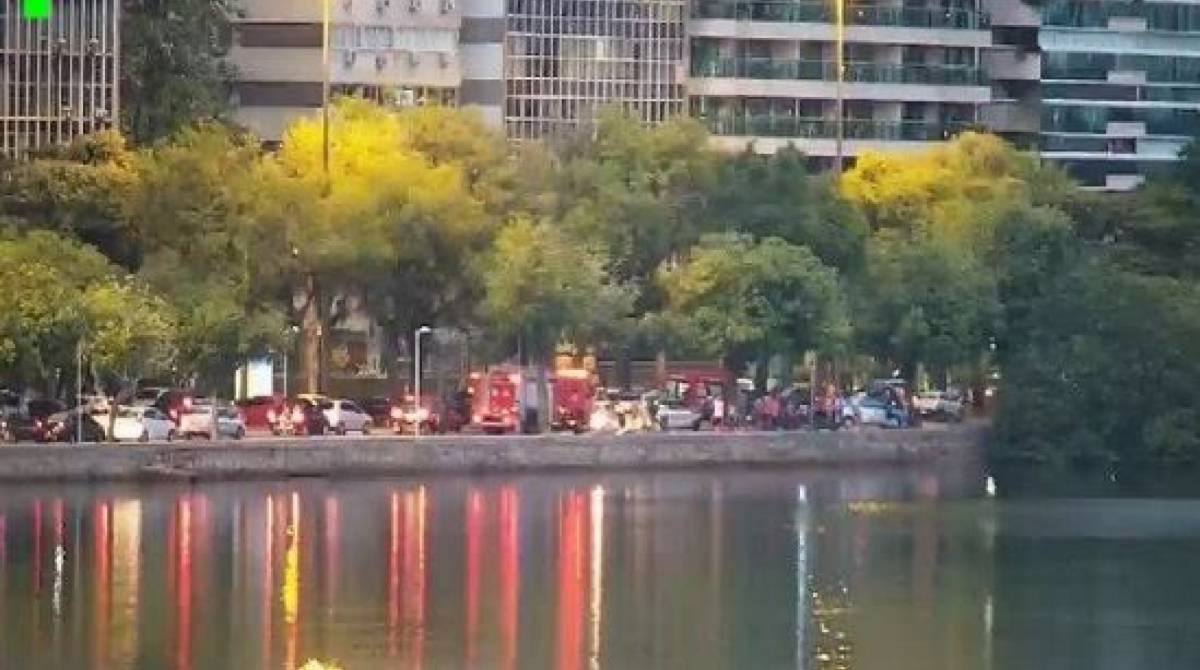 Uma faixa da Avenida Epitácio Pessoa chegou a ficar interditada - Reprodução / Centro de Operações da Prefeitura