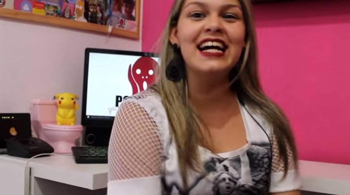 Carol Mendonça faz sucesso na internet - Arquivo pessoal