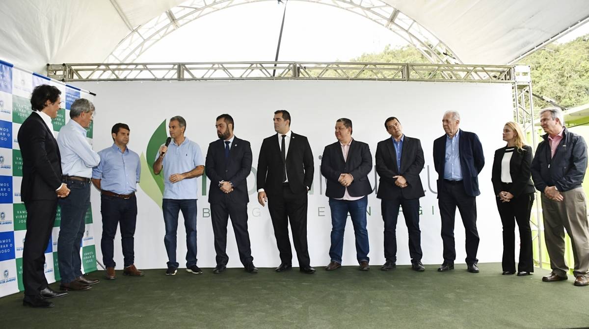 Durante seu discurso, Rogerio Lisboa comemorou o fato de que agora a CRT está gerando energia elétrica limpa