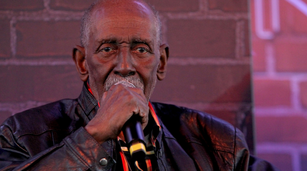 Rio de Janeiro 23/08/2019 - Na plenitude de seus 95 anos, o artista faz uma participacao especial no show FESTA DA RACA. Tela de Nelson Sargento serao evidenciadas e farao parte da ceonografia no backstage do evento. Foto: Luciano Belford/Agencia O Dia
