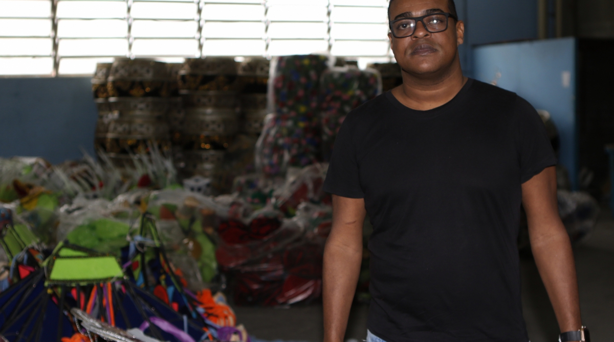 Leandro Oliveira no barracão da Vila Isabel: processo em liberdade - Reginaldo Pimenta