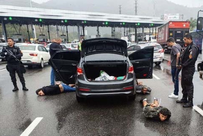 Traficantes foram presos na praÃ§a do pedÃ¡gio da Linha Amarela