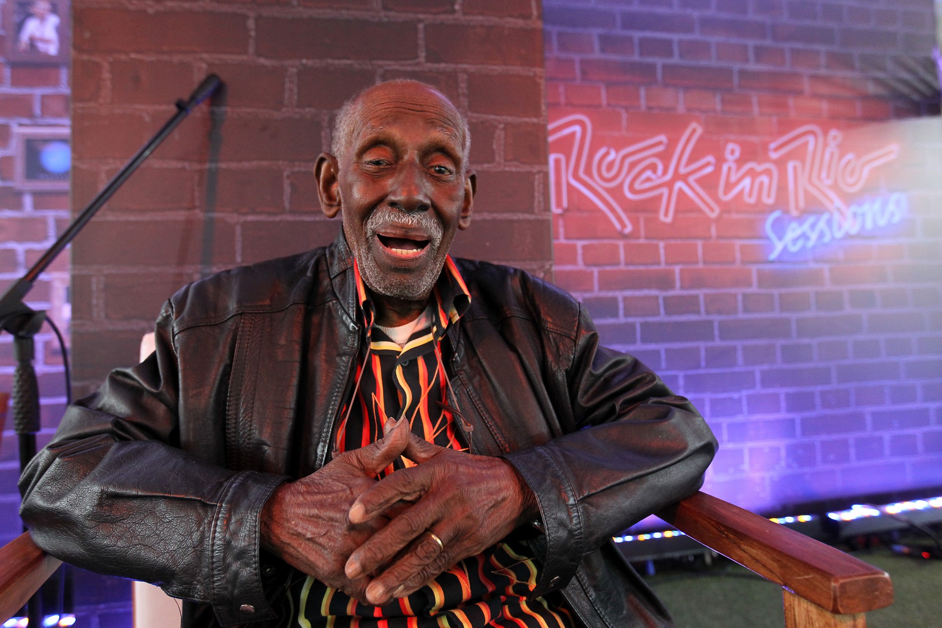 Rio de Janeiro 23/08/2019 - Na plenitude de seus 95 anos, o artista faz uma participacao especial no show FESTA DA RACA. Tela de Nelson Sargento serao evidenciadas e farao parte da ceonografia no backstage do evento. Foto: Luciano Belford/Agencia O Dia - Luciano Belford