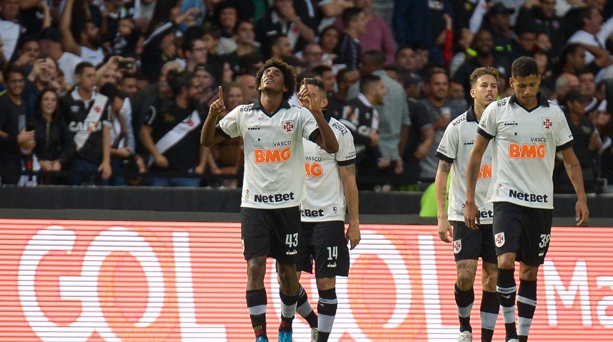 25/08/2019 - AGÊNCIA DE NOTÍCIAS/PARCEIRO - O jogador Talles Magno do Vasco, durante comemoração do gol em partida contra a equipe do São Paulo, em jogo válido pela 16ª rodada do Campeonato Brasileiro de 2019, realizado em São Januário, Zona Norte do Rio, neste domingo (25). Foto: Clever Felix/Parceiro/Agência O Dia