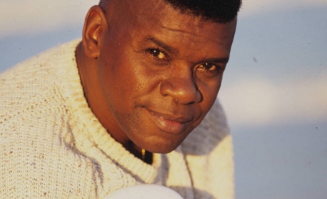 Após exumação do corpo de Emílio Santiago, veja o resultado do exame de DNA