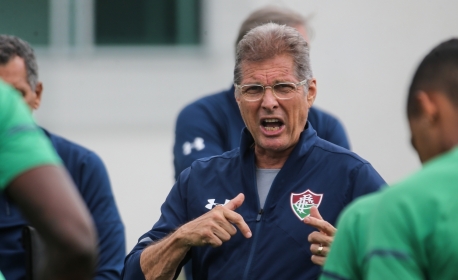 Fluminense vence ação movida pelo técnico Oswaldo de Oliveira por danos morais
