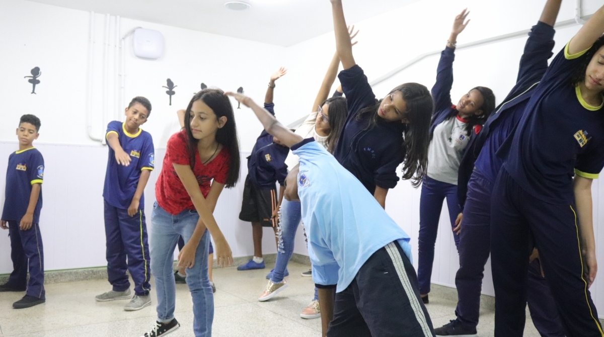 Alunos participam de atividades extras - Divulgação