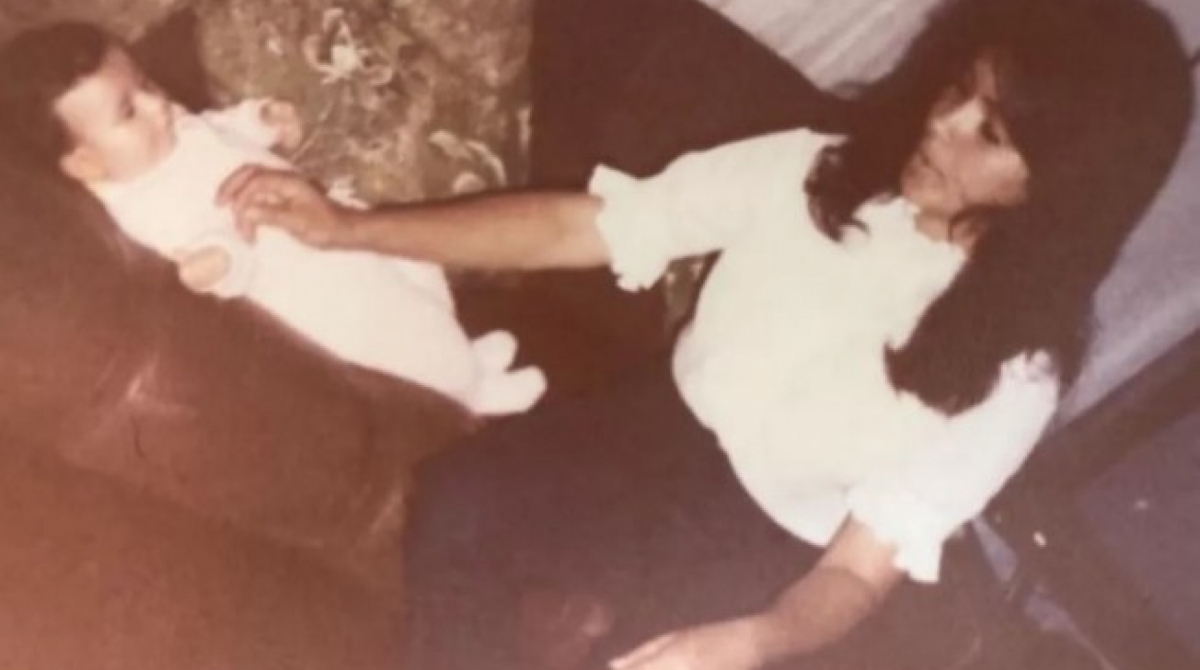 Paula Fernandes e sua mãe, Dulce Souza, em imagem