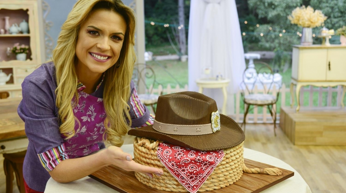 Beca Milano no Bake Off Brasil