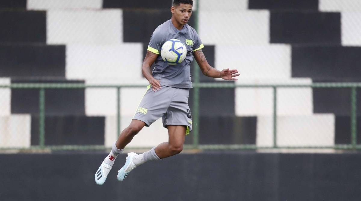 Vasco treina no CT do Almirante nessa quinta-feira 29/08....Foto: Rafael Ribeiro / Vasco... .. .*Imagem destinada a uso INSTITUCIONAL e EDITORIAL, seu uso COMERCIAL, montagens, altera&ccedil;&atilde;o do conte&uacute;do, propaganda, impress&atilde;o, inclus&atilde;o de logomarcas, produ&ccedil;&atilde;o de cards de divulga&ccedil;&atilde;o de partidas esta vetado incondicionalmente por seu autor e pelo Club de Regatas Vasco da Gama. . ...Cr&eacute;ditos obrigat&oacute;rios de acordo com a Lei Federal 9610/98