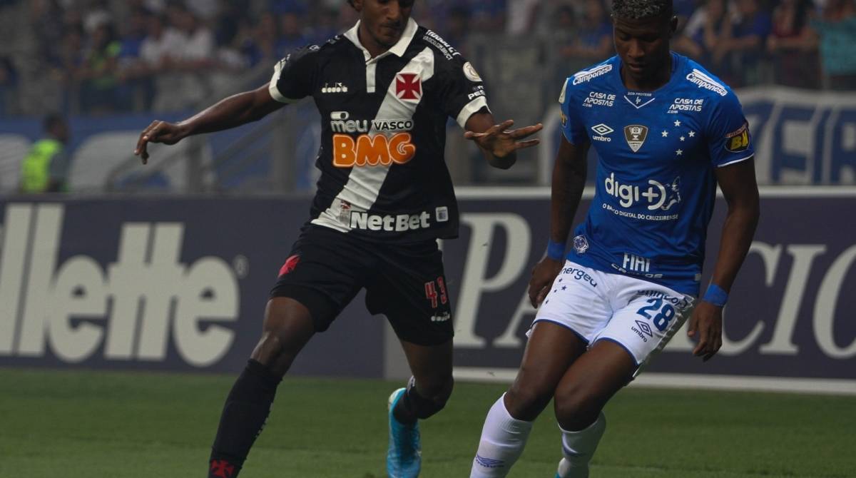 2019-09-01 - AG&Ecirc;NCIA DE NOT&Iacute;CIAS/PARCEIRO - O jogador Talles Magno do Vasco, durante partida contra a equipe do Cruzeiro, em jogo v&aacute;lido pela 17&ordf; rodada do Campeonato Brasileiro de 2019, realizado no Est&aacute;dio do Mineir&atilde;o, em Belo Horizonte, na noite deste domingo (01). Foto: Fernando Michel/Parceiro/Ag&ecirc;ncia O Dia