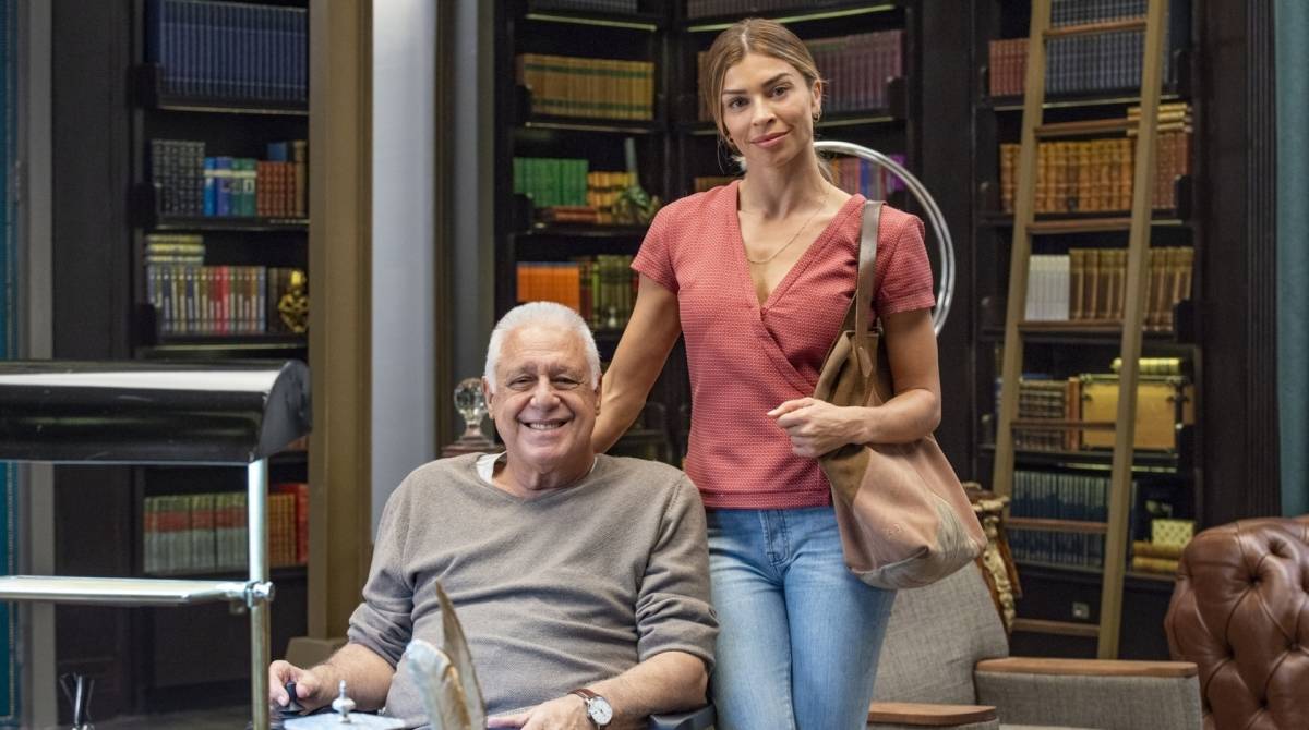 Alberto ( Antonio Fagundes ) e Paloma ( Grazi Massafera )