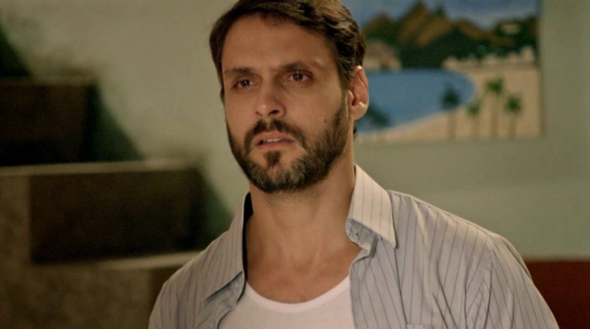 Antonio (Felipe Cunha) em Topíssima