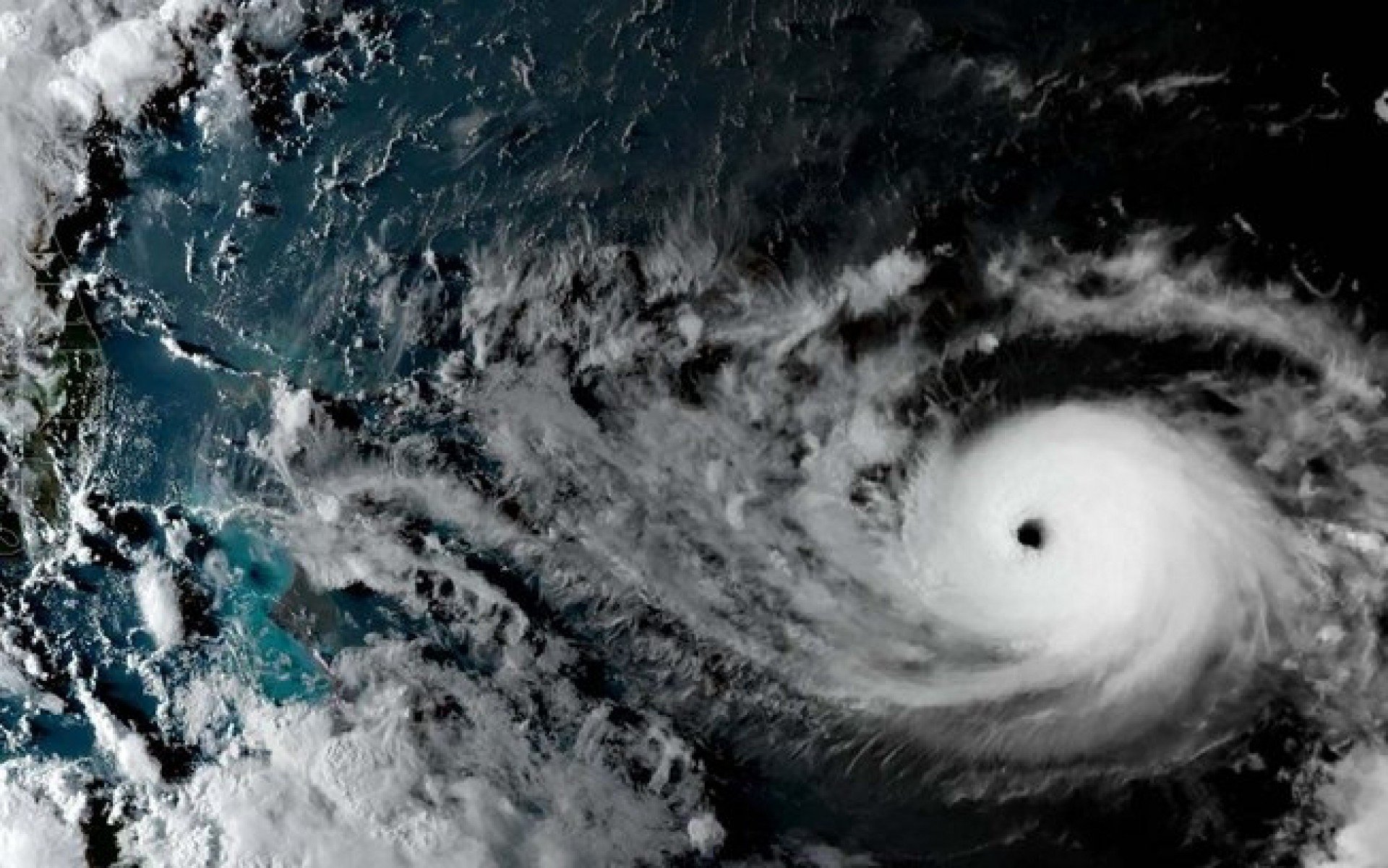 EUA: tempestade ‘Sam’ deve evoluir para ‘grande furacão’