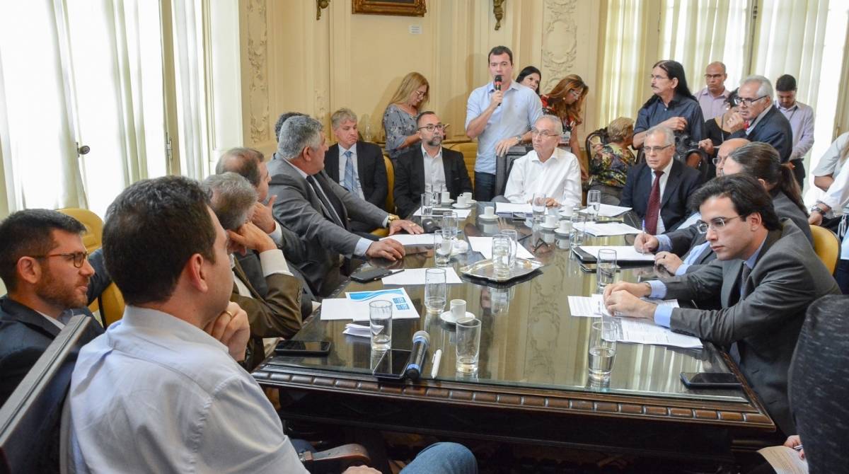 Vereadores debateram o projeto ontem com integrantes do governo - Renan Olaz / Câmara Municipal do Rio