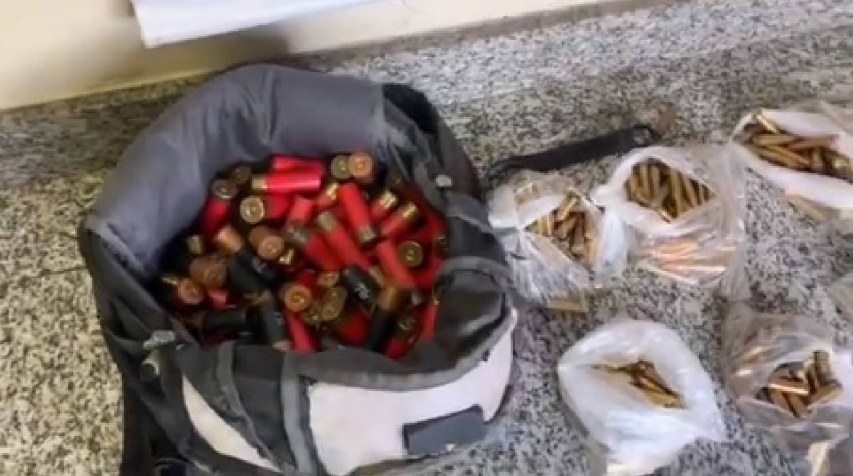 Parte do material apreendido na operação - Polícia Militar / Divulgação 