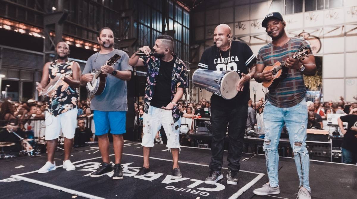 Clareou no Samba da Feira