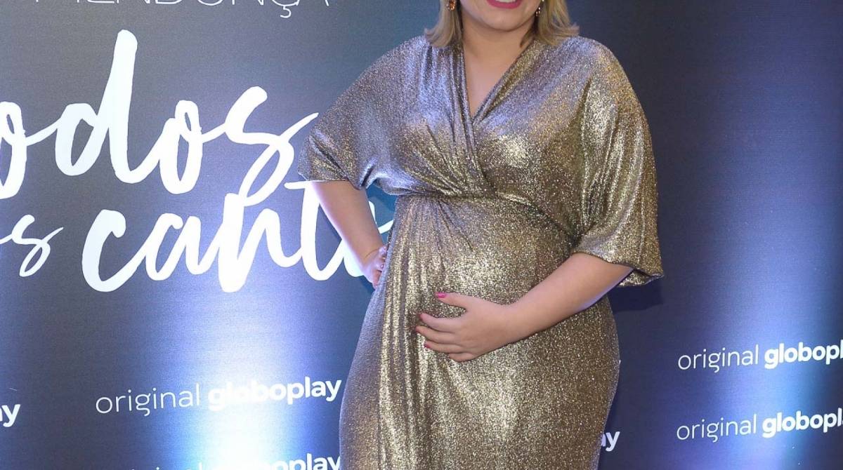 Mar&iacute;lia Mendon&ccedil;a lan&ccedil;a s&eacute;rie documental 'Todos os Cantos' em S&atilde;o Paulo