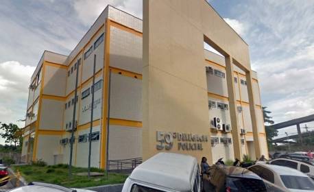Polícia investiga diretor de escola infantil por agressões contra criança de 4 anos