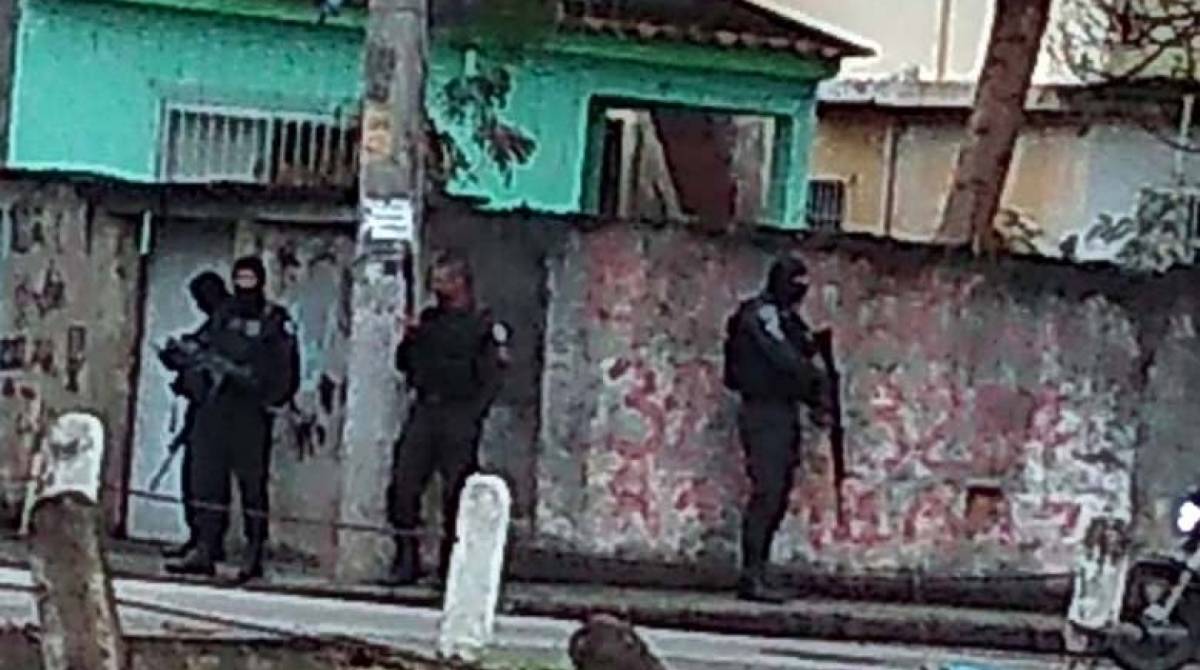 Operação acontece desde o fim da madrugada