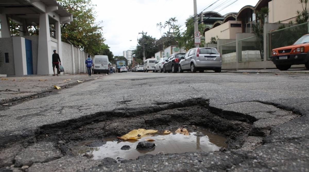 Rio, 06/09/2019 - O DIA NO SEU BAIRRO - Rua Dona Clara. Madureira, zona norte do Rio. Foto: Ricardo Cassiano/Agencia O Dia