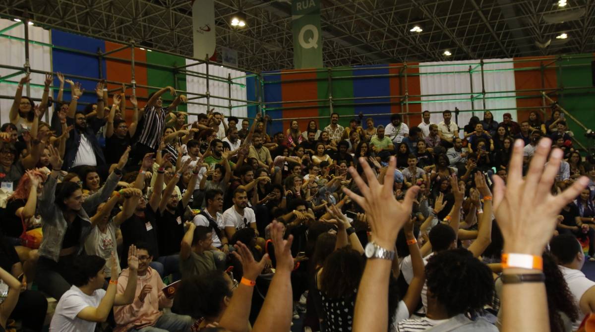 Rio de Janeiro - RJ  - 07/09/2019 - Bienal do Livro 2019 - Manifesta&ccedil;ao contra a decisao do prefeito de proibir livro com tema lgbt. no Rio Centro, Barra da Tijuca, zona oeste do Rio -  foto: Reginaldo Pimenta / Agencia O Dia