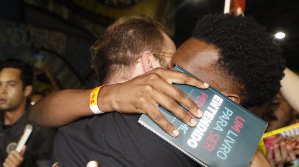 Rio de Janeiro - RJ  - 07/09/2019 - Bienal do Livro 2019 - Manifesta&ccedil;ao contra a decisao do prefeito de proibir livro com tema lgbt. no Rio Centro, Barra da Tijuca, zona oeste do Rio -  foto: Reginaldo Pimenta / Agencia O Dia