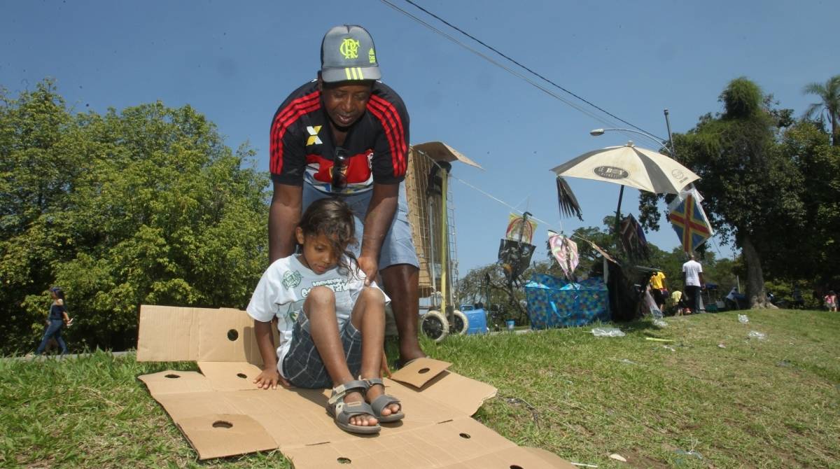 Lazer e escorrega de papel&atilde;o na Quinta da Boa Vista. Na foto: Wagner Reis