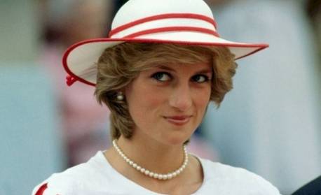 Cirurgião que tentou salvar princesa Diana se pronuncia pela primeira vez em 24 anos