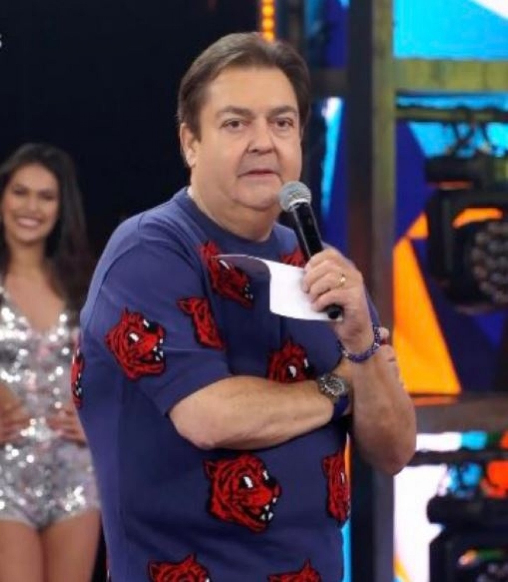 Faustão usou blusa de tigres da grife Moschino - Reprodução/TV Globo