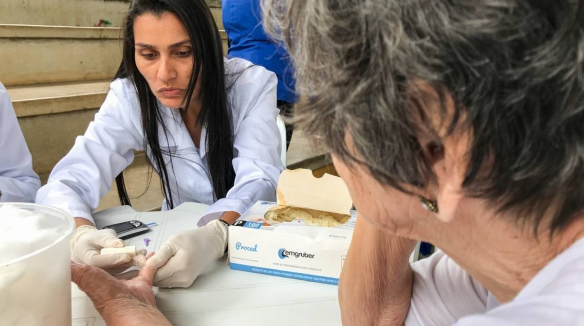 Entre os serviços, aferição de pressão e teste de glicemia - divulgação
