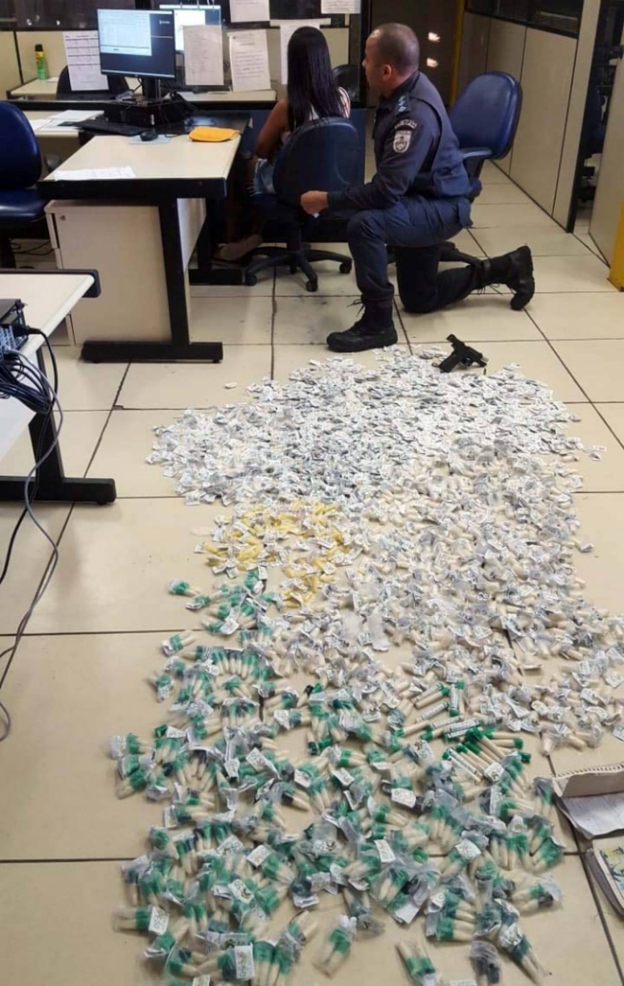 Material apreendido com os traficantes