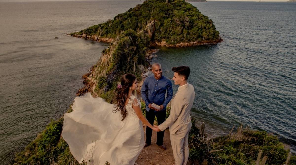 Elopment Wedding consiste em realizar um casamento mais reservado, a dois - Divulgação