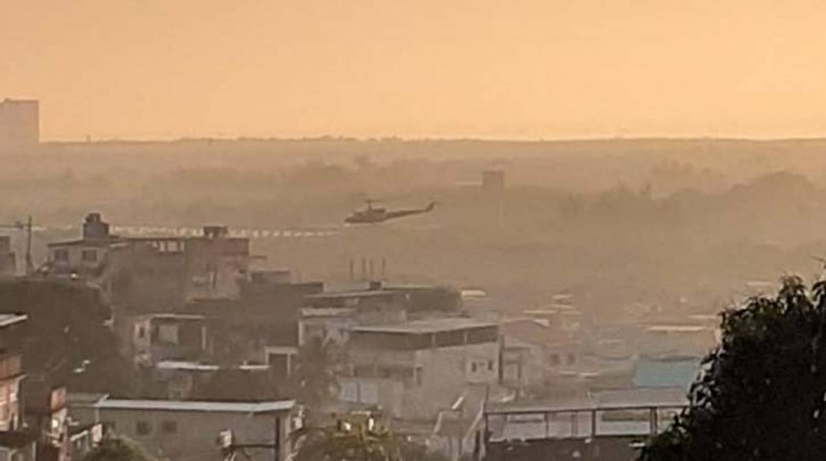 Helicóptero foi visto na região