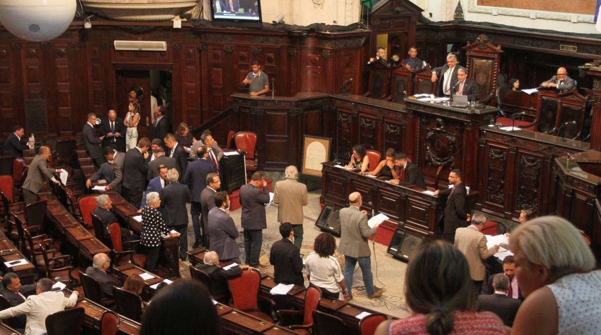 Plenário fluminense vai votar PL para mudar legislação, alvo de ações de inconstitucionalidade e que já fechou academias de condomínios - divulgação