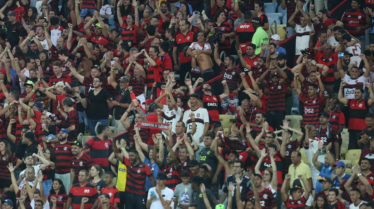 Torcida do Flamengo esgota ingressos para jogo contra Fortaleza