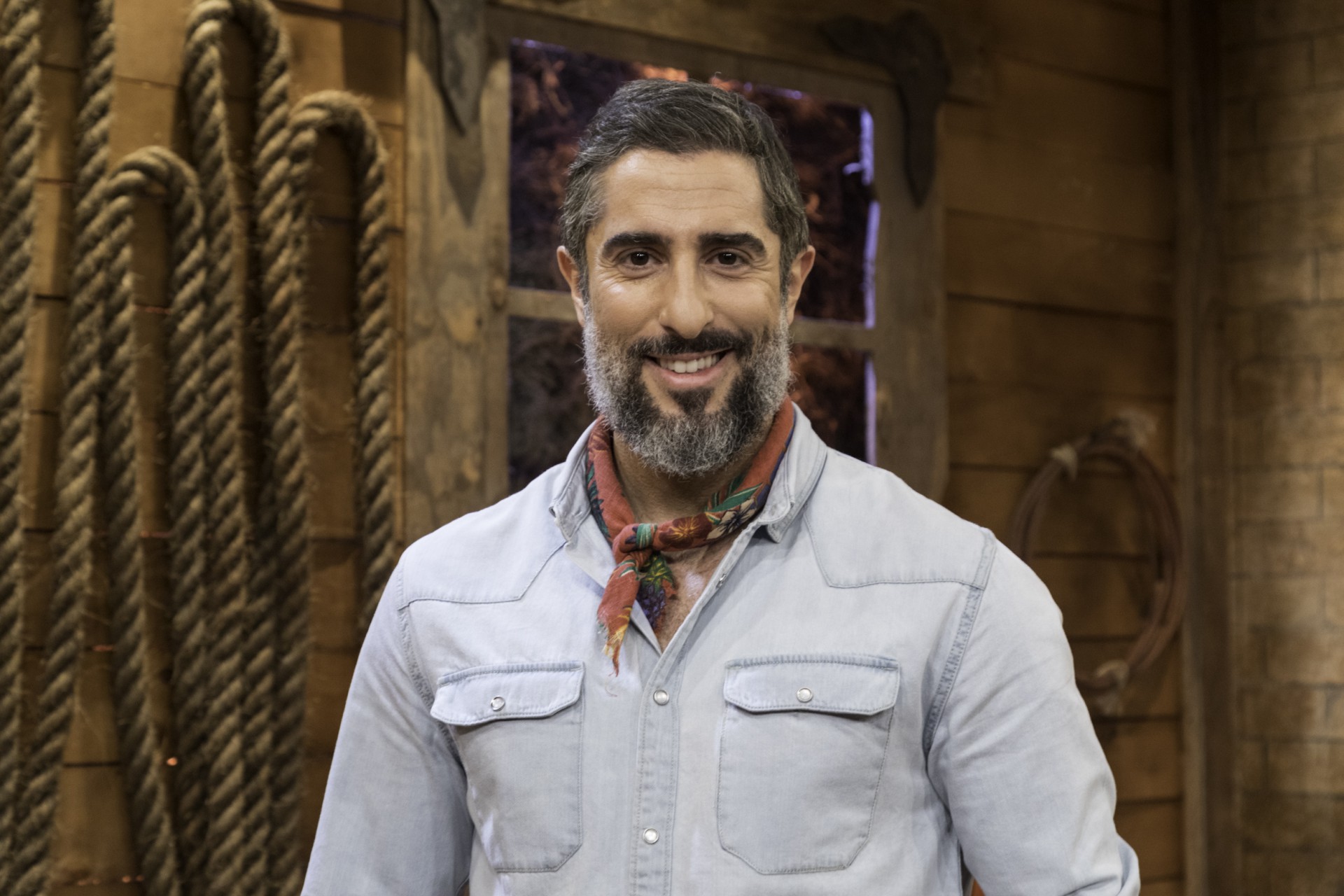 Marcos Mion é recebido por equipe da Globo com carro de som: 'Global de verdade'