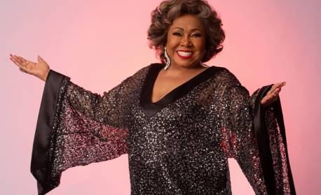 GloboNews exibe documentário sobre a trajetória de Alcione neste domingo