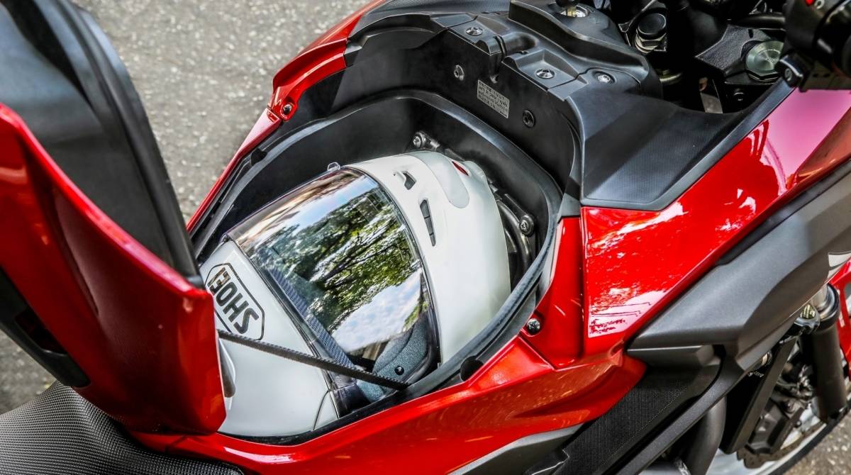 Modelo possui porta-objetos com capacidade de 22 litros 