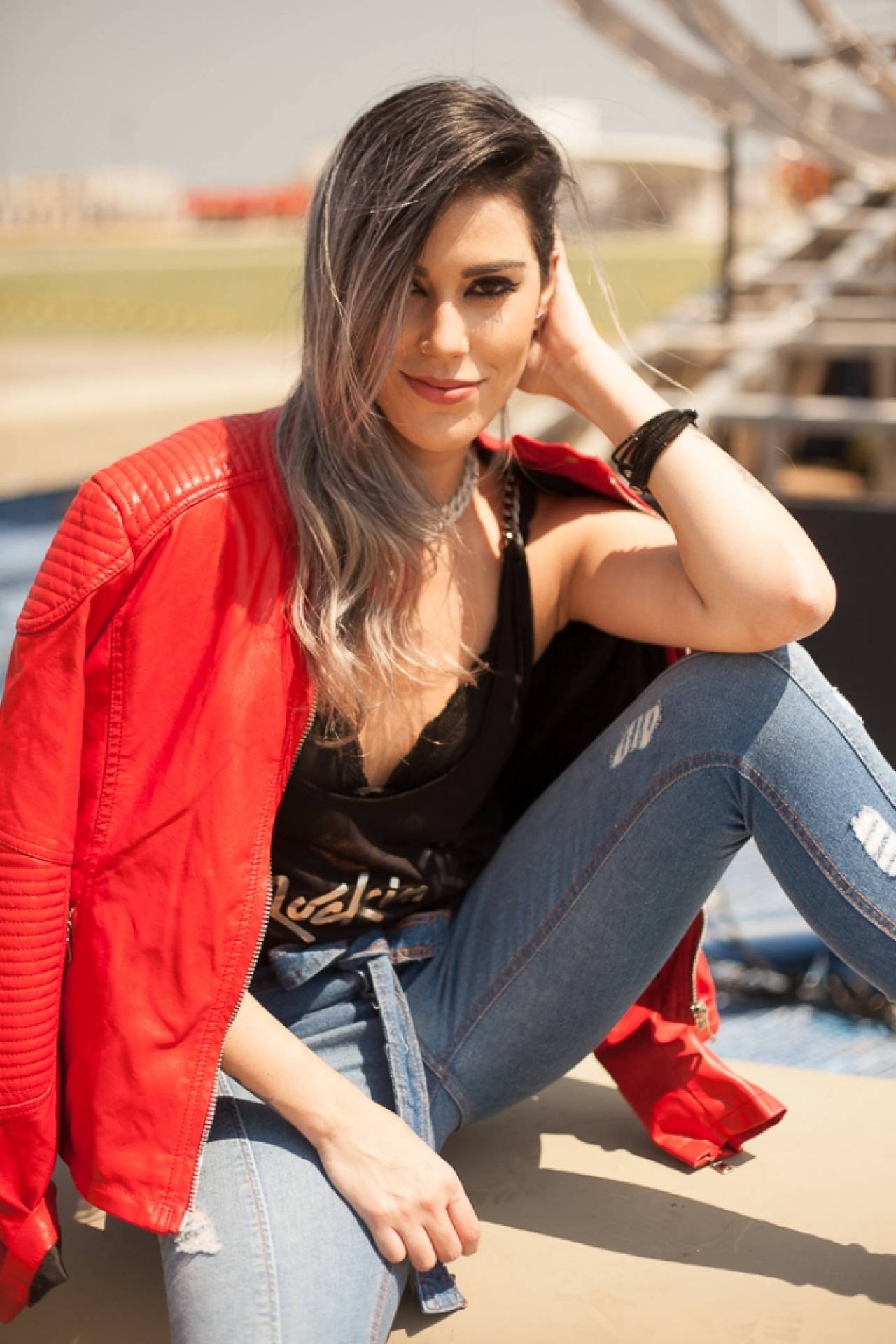 Deia Cassali - Thais Monteiro