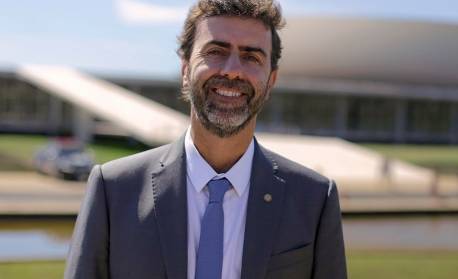 Esquerda raiz enfraquecida