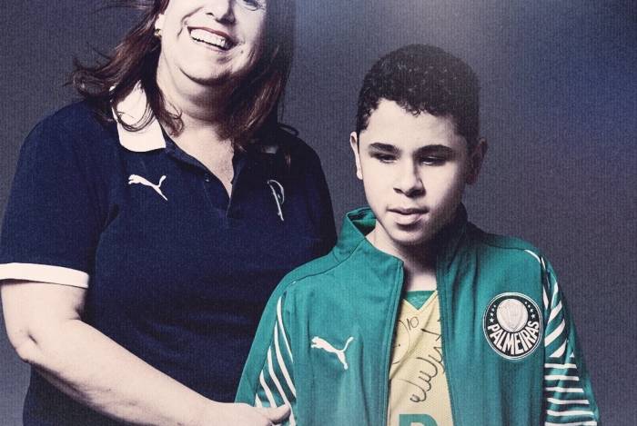 Silvia Grecco e seu filho Nickollas vencem o prÃªmio Fifa Fan Award - DivulgaÃ§Ã£o